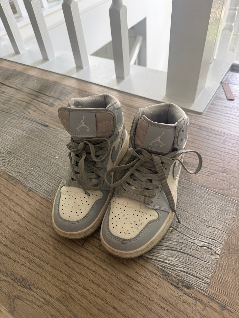 Jordan High Top Sneakers in white  and Light Gray
